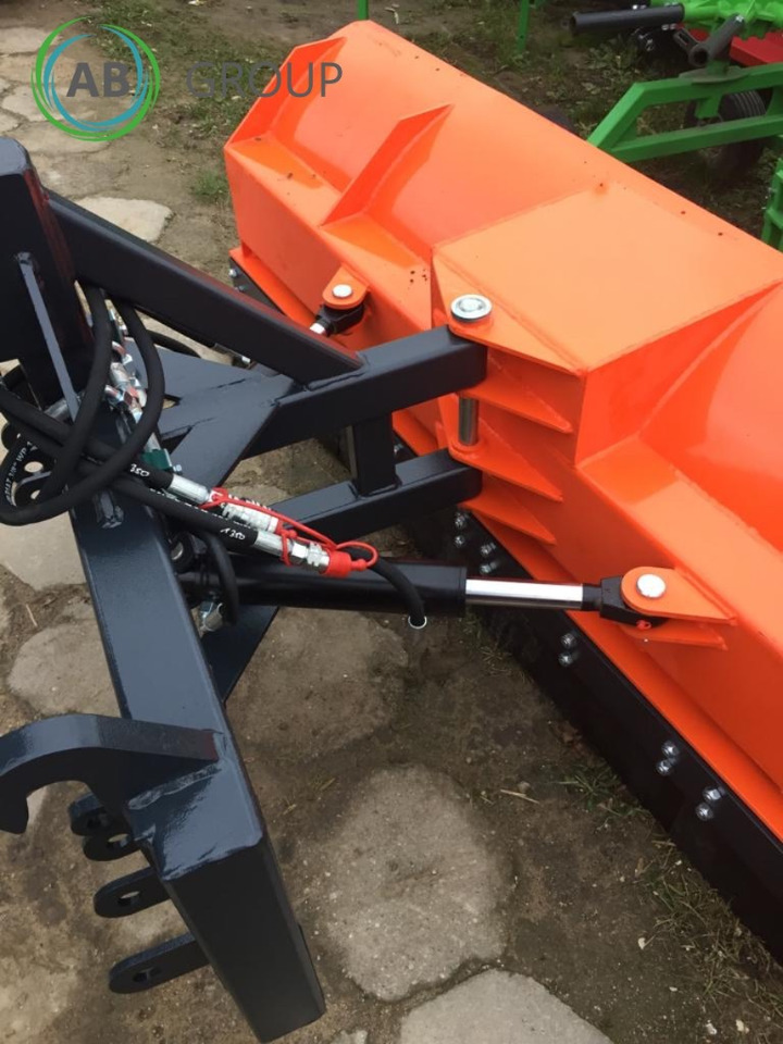 Metal-Technik straight snow plow 2m - Schneepflug für Landmaschine: das Bild 3 Metal-Technik straight snow plow 2m - Schneepflug für Landmaschine: das Bild 3