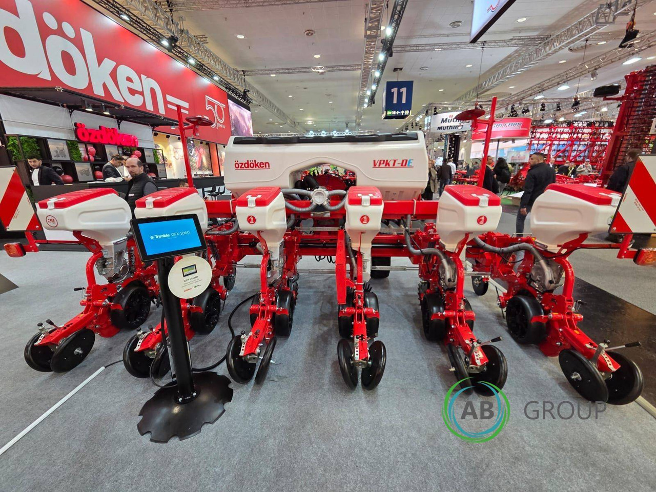 Siewnik OZDOKEN 6-rzędowy VPKT-DGE6 napęd elektryczny i ISOBUS - Einzelkornsämaschine: das Bild 2 Siewnik OZDOKEN 6-rzędowy VPKT-DGE6 napęd elektryczny i ISOBUS - Einzelkornsämaschine: das Bild 2