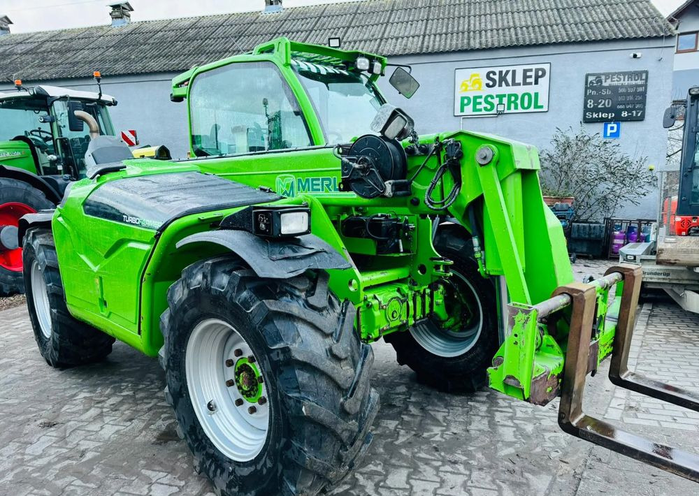 Merlo TF 42.7 CS - Andere Technik: das Bild 3 Merlo TF 42.7 CS - Andere Technik: das Bild 3