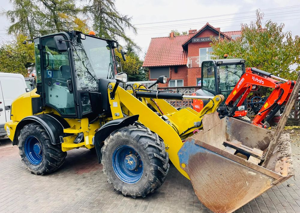 Caterpillar 908H - Radlader: das Bild 3 Caterpillar 908H - Radlader: das Bild 3