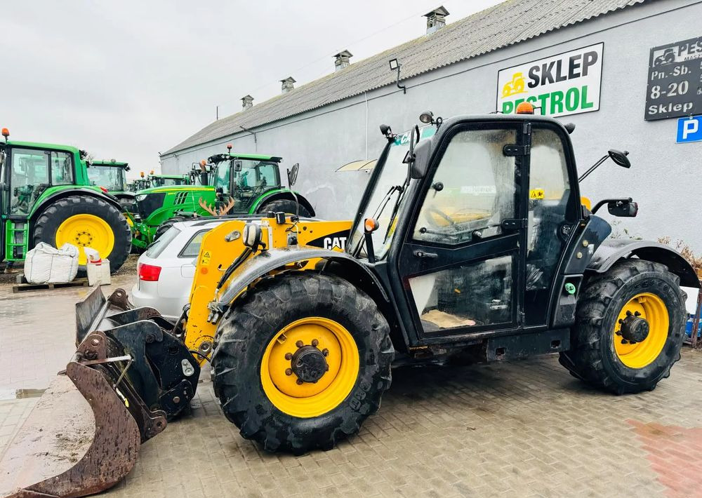 Caterpillar TH 336 - Teleskoplader: das Bild 2 Caterpillar TH 336 - Teleskoplader: das Bild 2