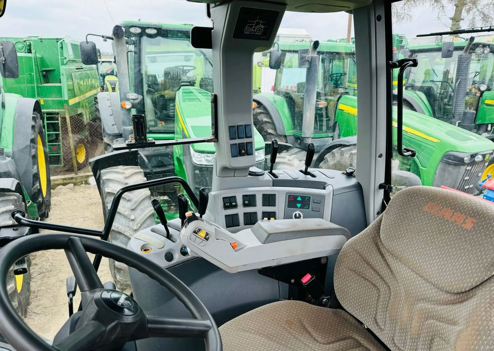 Traktor Claas Axion 810: das Bild 10