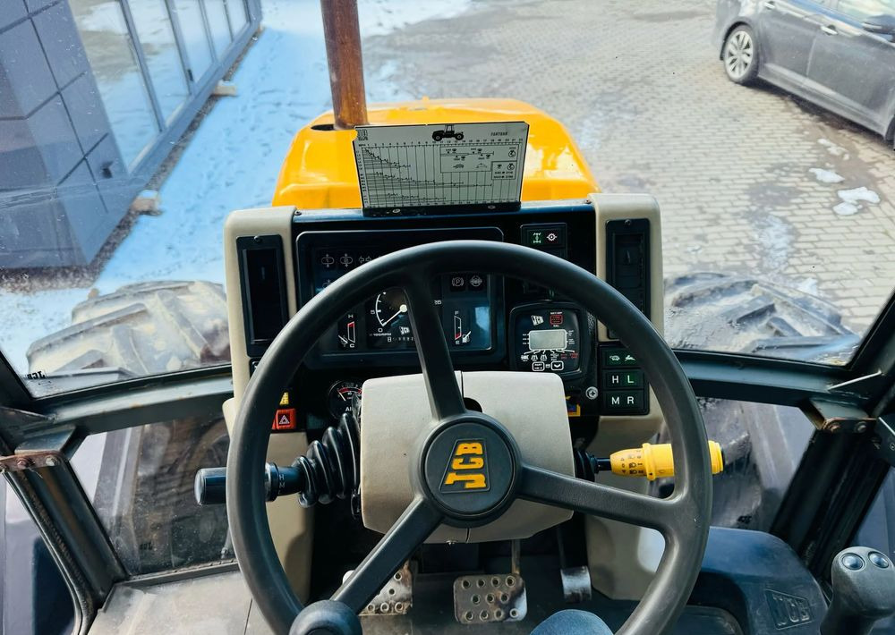 Traktor JCB FASTRAC 1135: das Bild 6