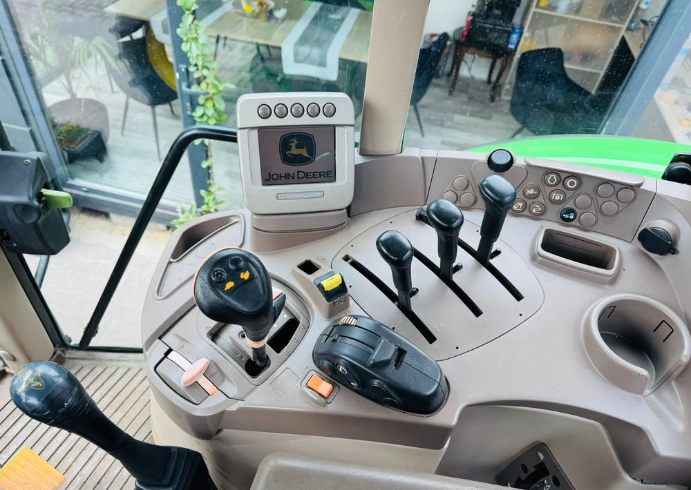 Traktor John Deere 6430: das Bild 8