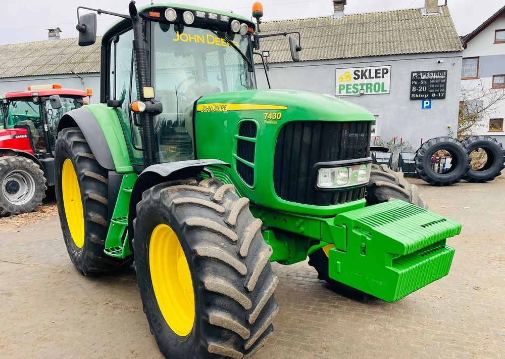 John Deere 7430 - Traktor: das Bild 3 John Deere 7430 - Traktor: das Bild 3