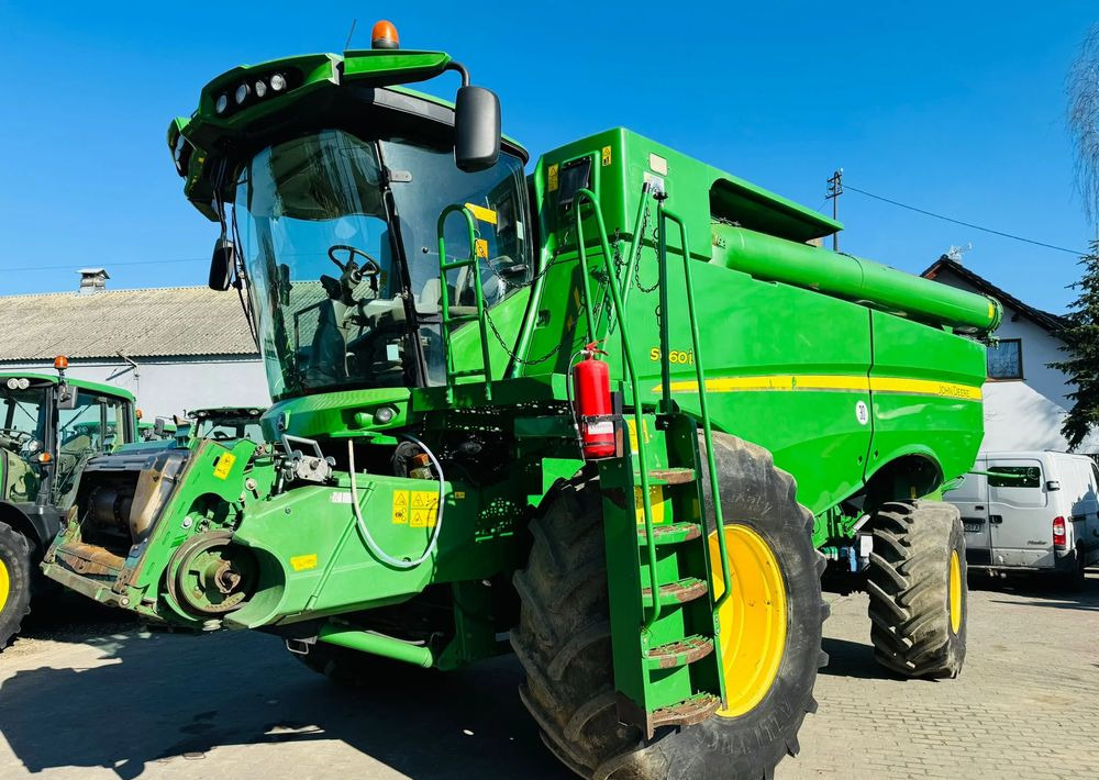 John Deere S660i - Mähdrescher: das Bild 1 John Deere S660i - Mähdrescher: das Bild 1