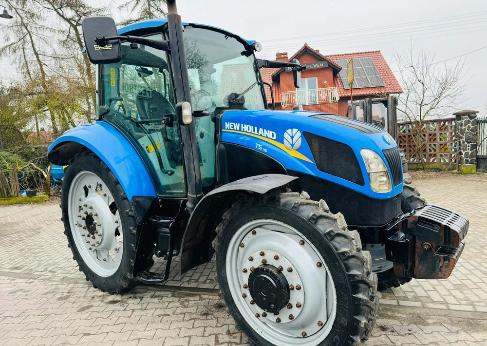 New Holland T5.115 - Traktor: das Bild 1 New Holland T5.115 - Traktor: das Bild 1