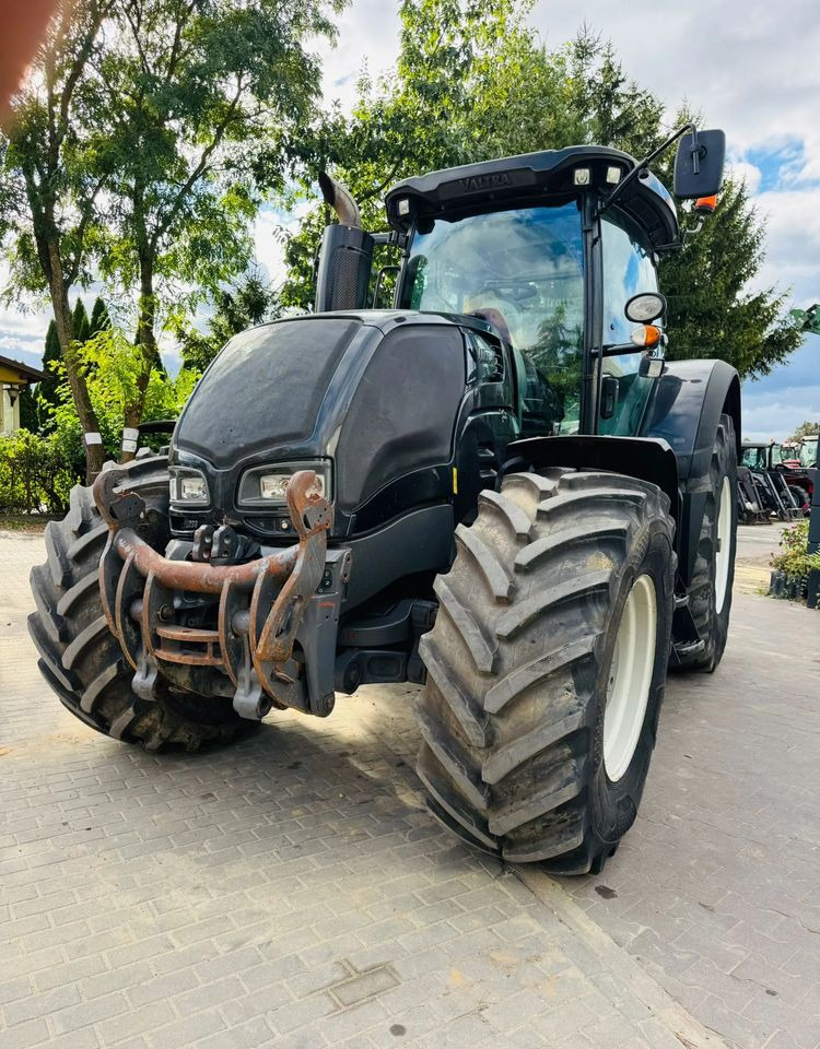 Valtra S233 - Traktor: das Bild 5 Valtra S233 - Traktor: das Bild 5