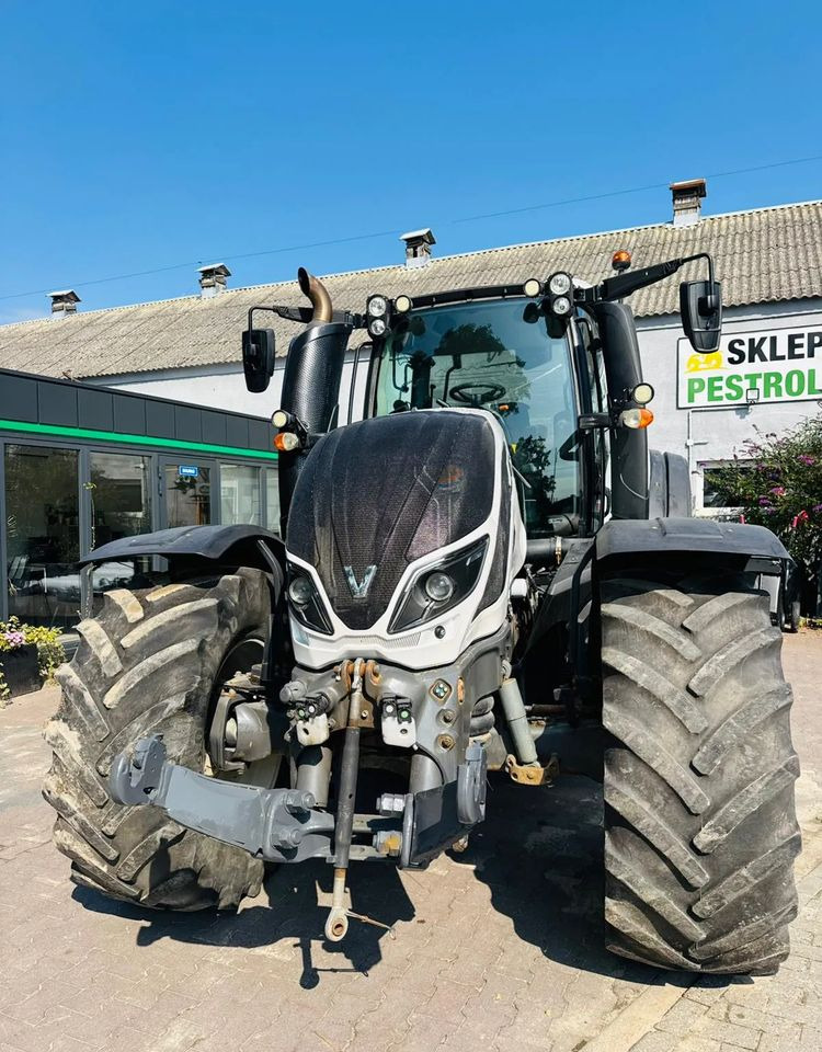 Valtra T254 Versu - Traktor: das Bild 4 Valtra T254 Versu - Traktor: das Bild 4