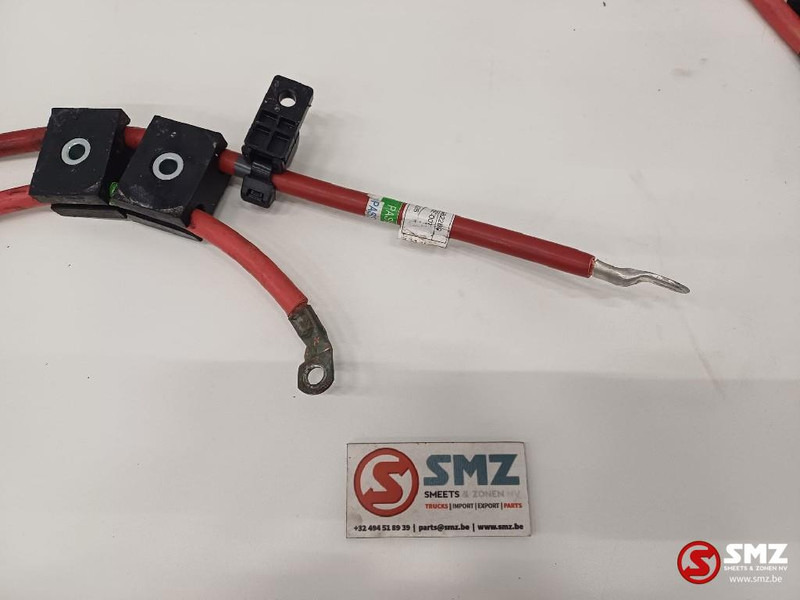 Caterpillar Alternator cable Caterpillar - Kabel/ Kabelbaum für Flurförderzeug: das Bild 2 Caterpillar Alternator cable Caterpillar - Kabel/ Kabelbaum für Flurförderzeug: das Bild 2