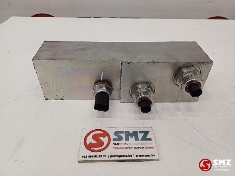 Caterpillar Hydraulic block Caterpillar - Hydraulik für LKW: das Bild 2 Caterpillar Hydraulic block Caterpillar - Hydraulik für LKW: das Bild 2