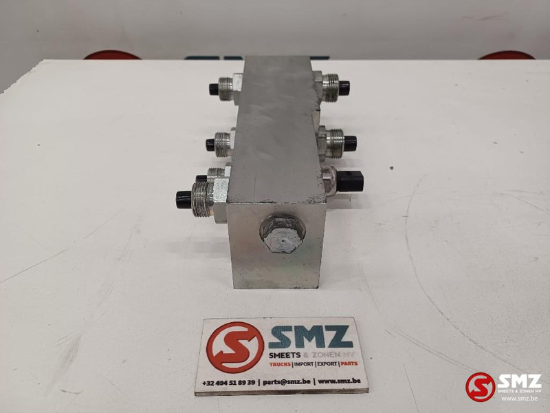 Caterpillar Hydraulic block Caterpillar - Hydraulik für LKW: das Bild 4 Caterpillar Hydraulic block Caterpillar - Hydraulik für LKW: das Bild 4