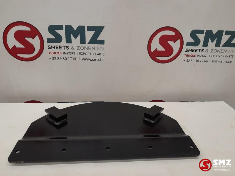 Caterpillar Swivel guard steel plate Caterpillar - Rahmen/ Chassis für Flurförderzeug: das Bild 4 Caterpillar Swivel guard steel plate Caterpillar - Rahmen/ Chassis für Flurförderzeug: das Bild 4