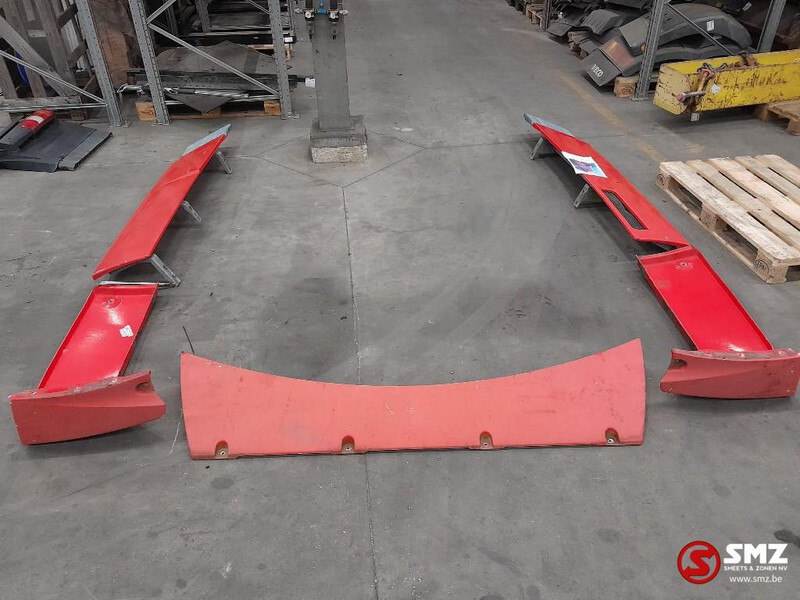 DAF Occ cabinespoilerset Daf XF105 1671843 1671846 129 - Aeropack/ Spoiler für LKW: das Bild 1 DAF Occ cabinespoilerset Daf XF105 1671843 1671846 129 - Aeropack/ Spoiler für LKW: das Bild 1