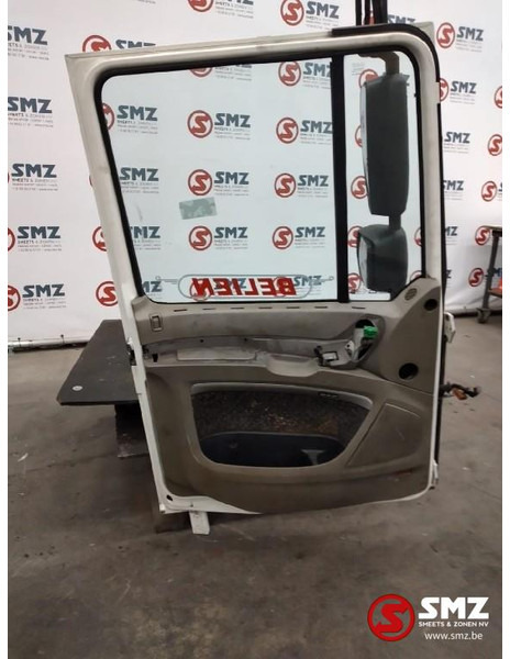 DAF Occ deur links DAF - Tür und Teile für LKW: das Bild 2 DAF Occ deur links DAF - Tür und Teile für LKW: das Bild 2