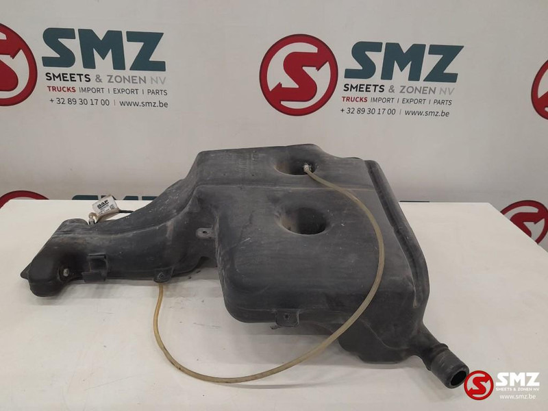 DAF Occ ruitensproeiervloeistofreservoir DAF - Fenster und Teile für LKW: das Bild 2 DAF Occ ruitensproeiervloeistofreservoir DAF - Fenster und Teile für LKW: das Bild 2