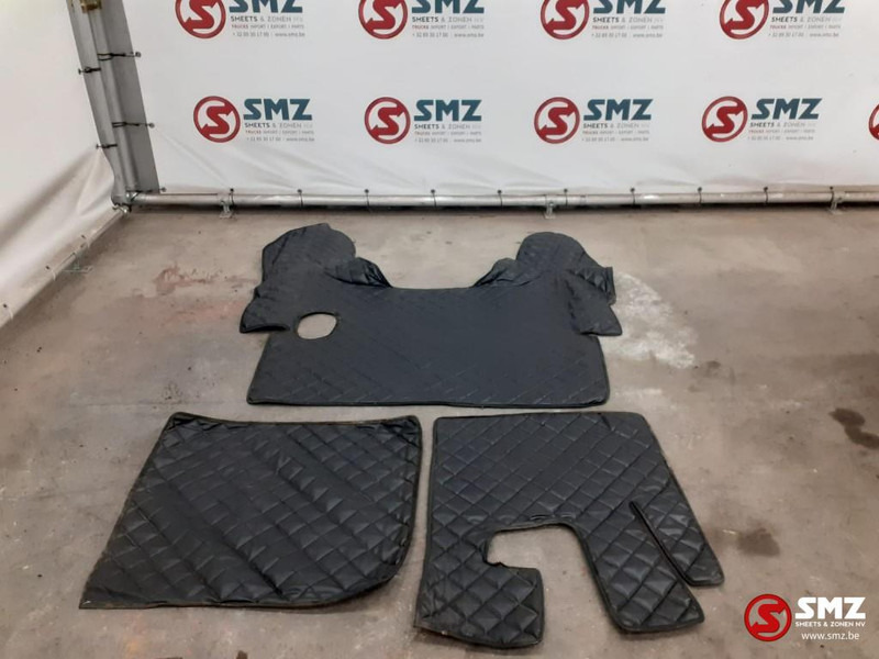 DAF Occ set van 3 interieurmatten DAF - Fahrerhaus und Interieur für LKW: das Bild 1 DAF Occ set van 3 interieurmatten DAF - Fahrerhaus und Interieur für LKW: das Bild 1