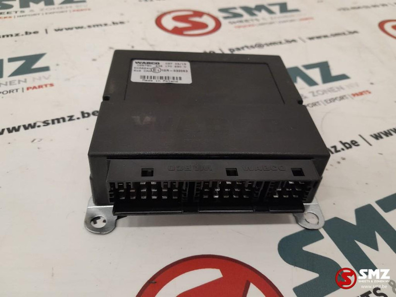 Iveco Occ ECU ECAS 6x2 regeleenheid Iveco - Steuergerät für LKW: das Bild 1 Iveco Occ ECU ECAS 6x2 regeleenheid Iveco - Steuergerät für LKW: das Bild 1