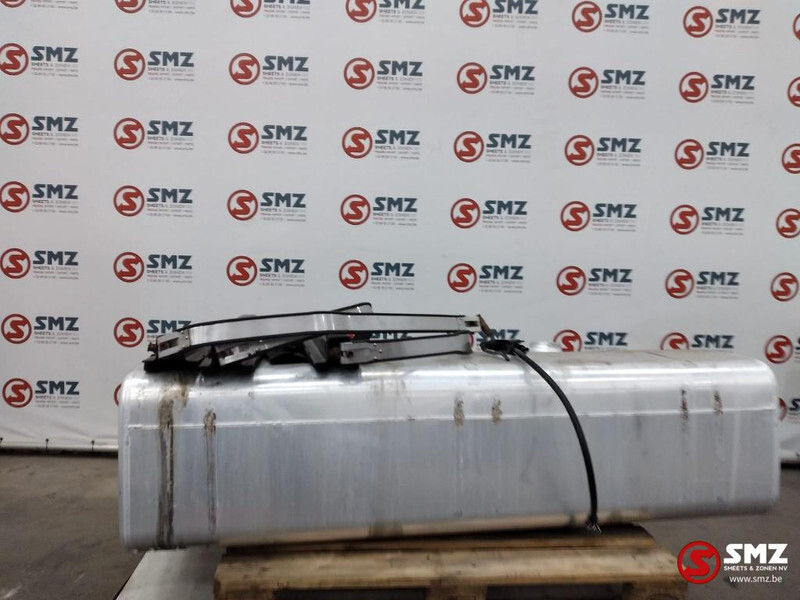 Iveco Occ brandstoftank 580L Iveco - Kraftstofftank für LKW: das Bild 1 Iveco Occ brandstoftank 580L Iveco - Kraftstofftank für LKW: das Bild 1