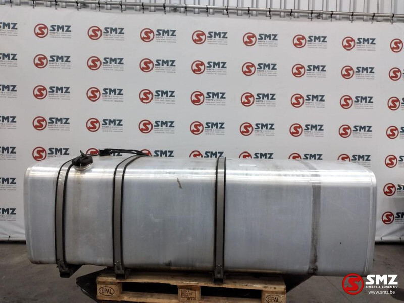 Iveco Occ brandstoftank 950L Iveco Stralis hi-way - Kraftstofftank für LKW: das Bild 1 Iveco Occ brandstoftank 950L Iveco Stralis hi-way - Kraftstofftank für LKW: das Bild 1