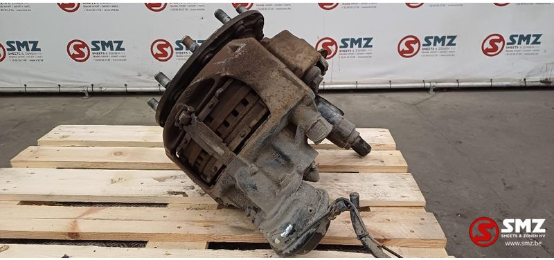 Iveco Occ wielnaaf + remklauw links meeloopas Iveco - Lenkung für LKW: das Bild 4 Iveco Occ wielnaaf + remklauw links meeloopas Iveco - Lenkung für LKW: das Bild 4