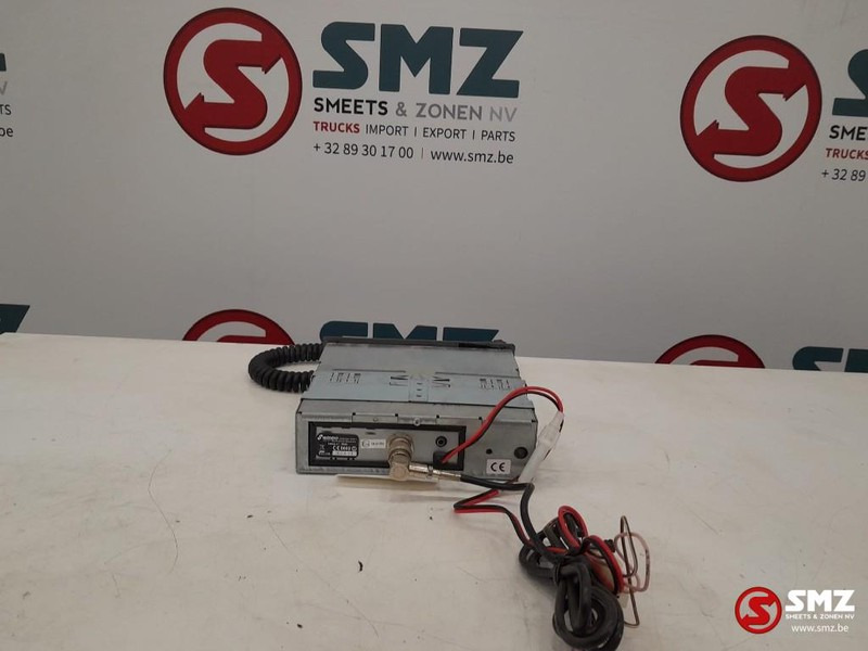 MAN Occ radio CB Stabo XM3044 MAN TGA - Elektrische Ausrüstung für LKW: das Bild 2 MAN Occ radio CB Stabo XM3044 MAN TGA - Elektrische Ausrüstung für LKW: das Bild 2