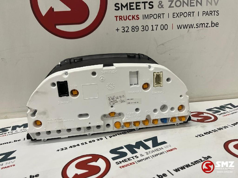 Mercedes-Benz Instrumentenpaneel mercedes vito a0005428401 - Armaturenbrett für PKW: das Bild 2 Mercedes-Benz Instrumentenpaneel mercedes vito a0005428401 - Armaturenbrett für PKW: das Bild 2