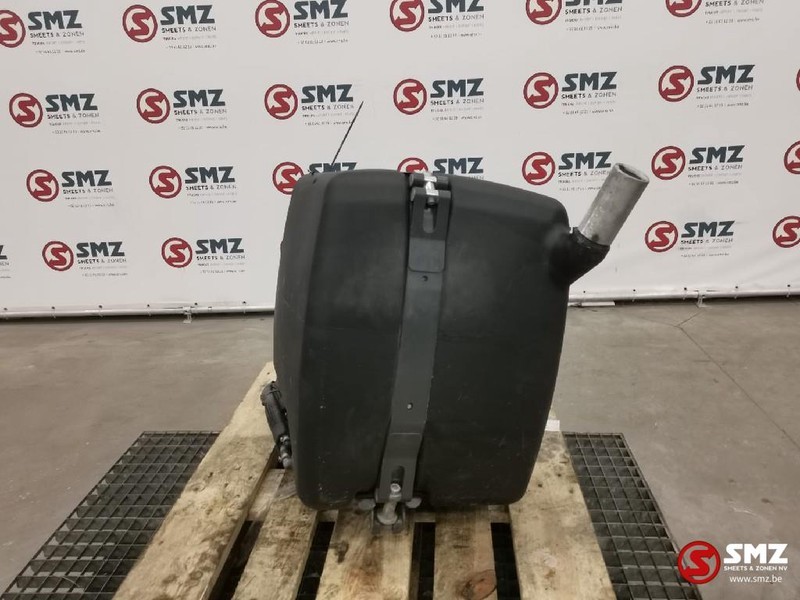 Mercedes-Benz Occ AdBlue tank 95L met pomp - AdBlue Tank für LKW: das Bild 3 Mercedes-Benz Occ AdBlue tank 95L met pomp - AdBlue Tank für LKW: das Bild 3