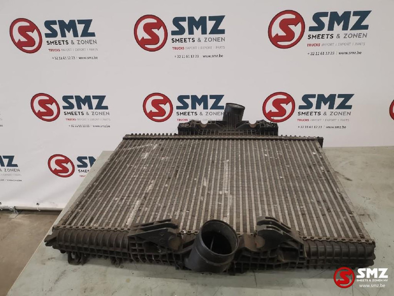 Mercedes-Benz Occ Intercooler Mercedes Axor - Interkühler für LKW: das Bild 2 Mercedes-Benz Occ Intercooler Mercedes Axor - Interkühler für LKW: das Bild 2