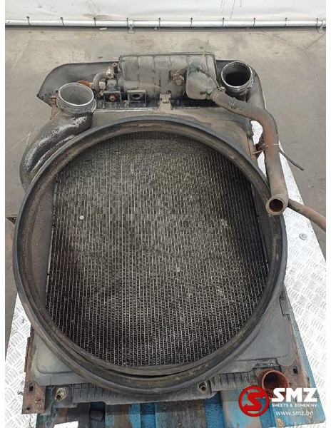 Mercedes-Benz Occ radiator + intercooler + expansievat MAN - Kühler für LKW: das Bild 1 Mercedes-Benz Occ radiator + intercooler + expansievat MAN - Kühler für LKW: das Bild 1