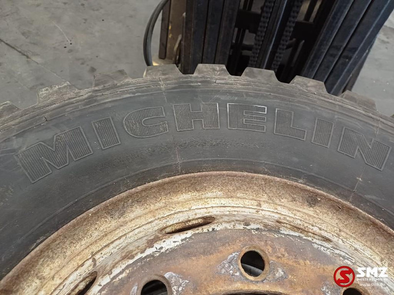 Michelin Occ vrachtwagenband 12.00R20 154/149K Michelin - Reifen für LKW: das Bild 2 Michelin Occ vrachtwagenband 12.00R20 154/149K Michelin - Reifen für LKW: das Bild 2