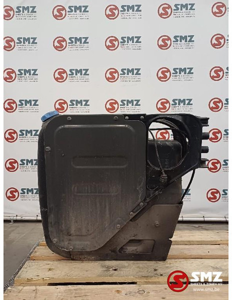 Renault Occ AdBluetank Renault - Kraftstoffaufbereitung/ Kraftstoffförderung für LKW: das Bild 3 Renault Occ AdBluetank Renault - Kraftstoffaufbereitung/ Kraftstoffförderung für LKW: das Bild 3