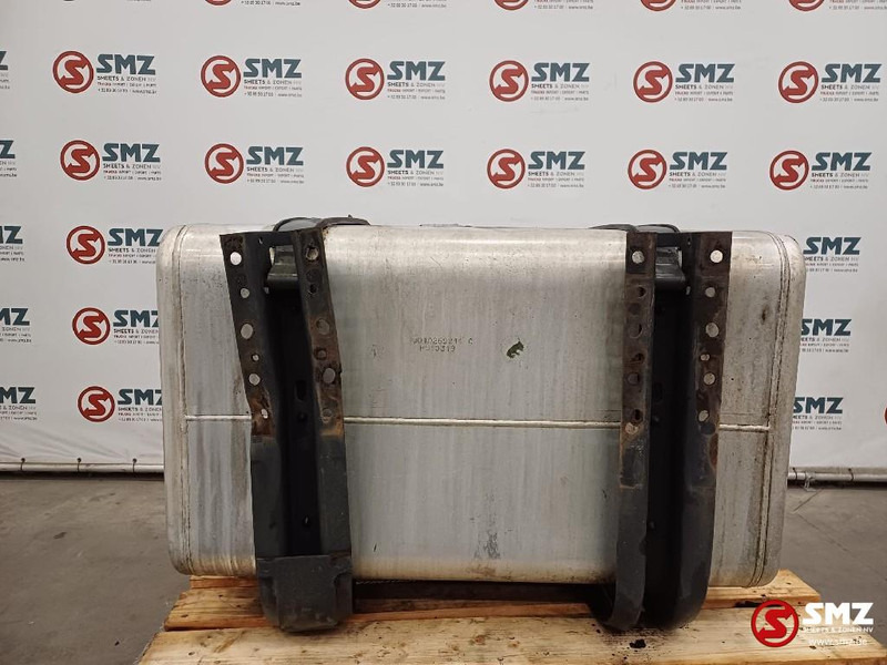 Renault Occ brandstoftank 400L Renault - Kraftstofftank für LKW: das Bild 2 Renault Occ brandstoftank 400L Renault - Kraftstofftank für LKW: das Bild 2