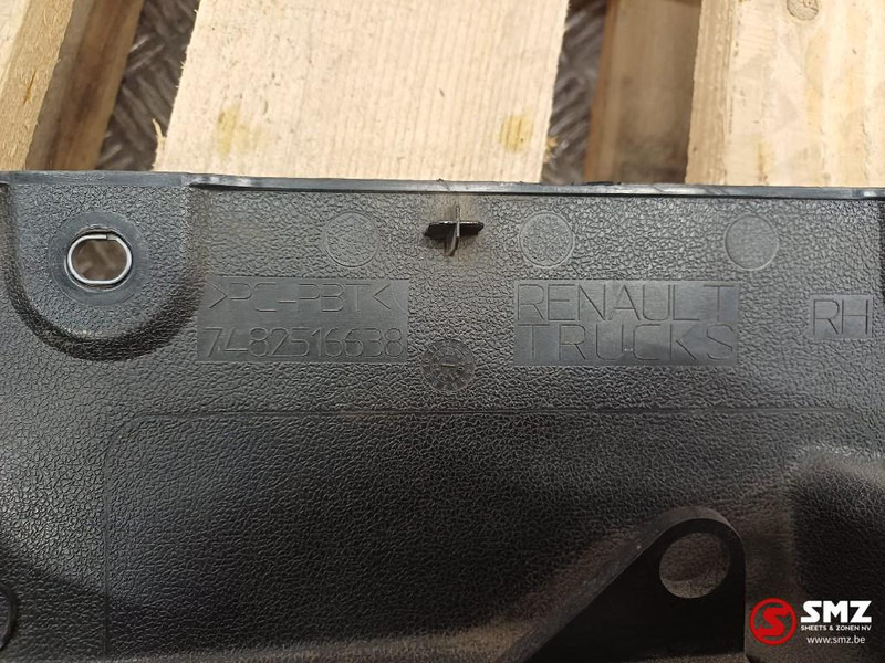 Renault Occ deurverlenging binnenkant rechts Renault - Tür und Teile für LKW: das Bild 5 Renault Occ deurverlenging binnenkant rechts Renault - Tür und Teile für LKW: das Bild 5