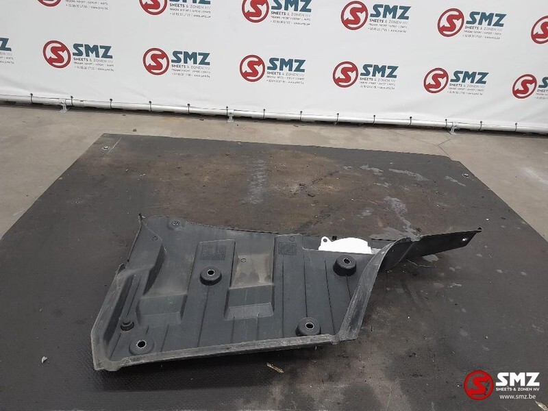 Renault Occ portierverlengstuk Renault T 7482516626 - Tür und Teile für LKW: das Bild 3 Renault Occ portierverlengstuk Renault T 7482516626 - Tür und Teile für LKW: das Bild 3