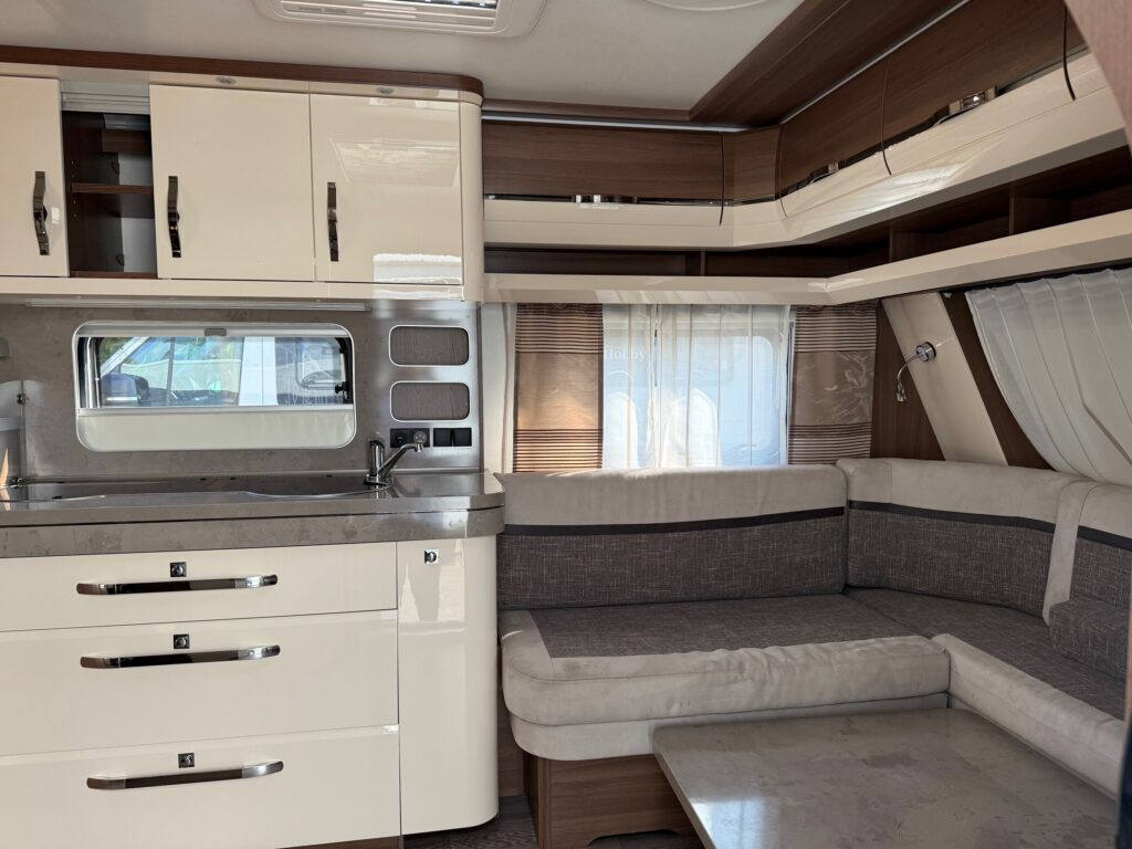 Hobby 720 KWFU Prestige 2020 - Andere Technik: das Bild 5 Hobby 720 KWFU Prestige 2020 - Andere Technik: das Bild 5