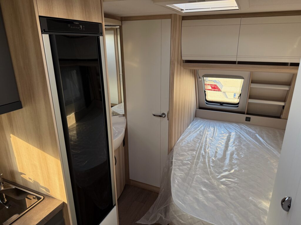 Wohnwagen, Zustand - NEU HOBBY DE LUXE 460 UFe 2025: das Bild 9