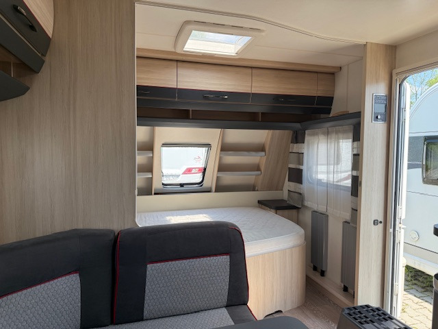 Wohnwagen Hobby 545 KMF DE LUXE EDITION 2016: das Bild 7