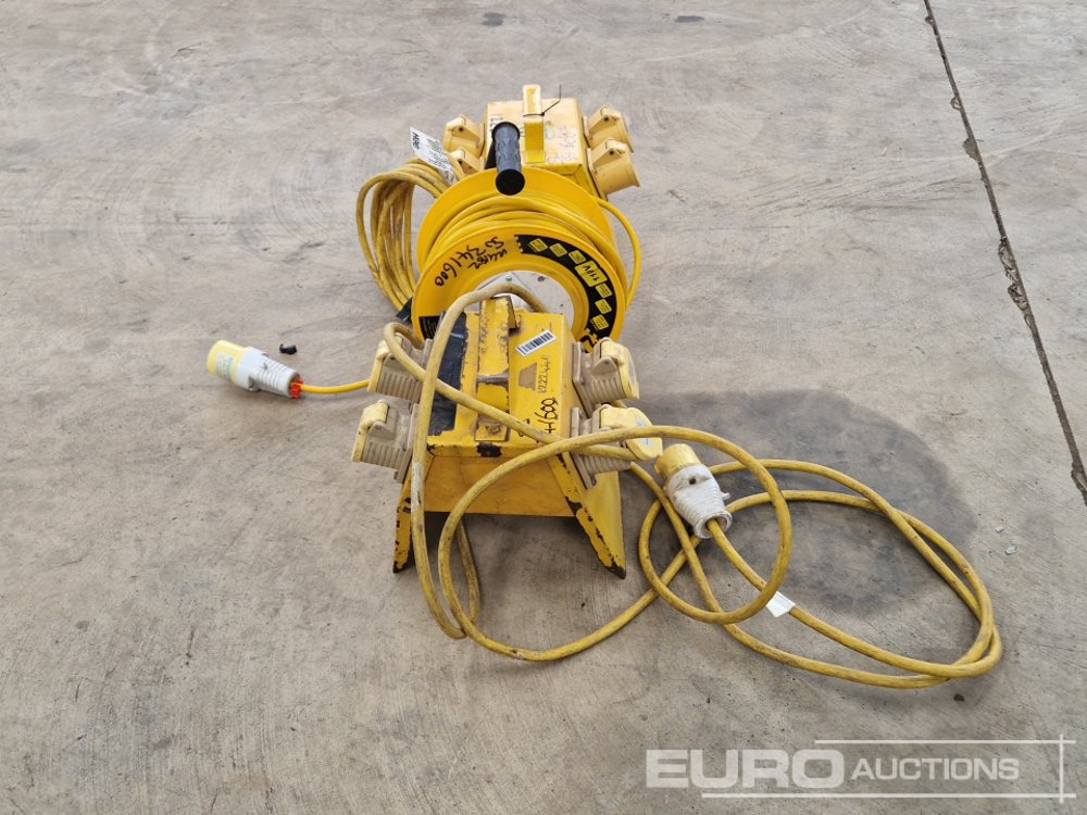 Baugeräte 110 Volt Splitter Box, 25m Extension Reel (3 of): das Bild 6