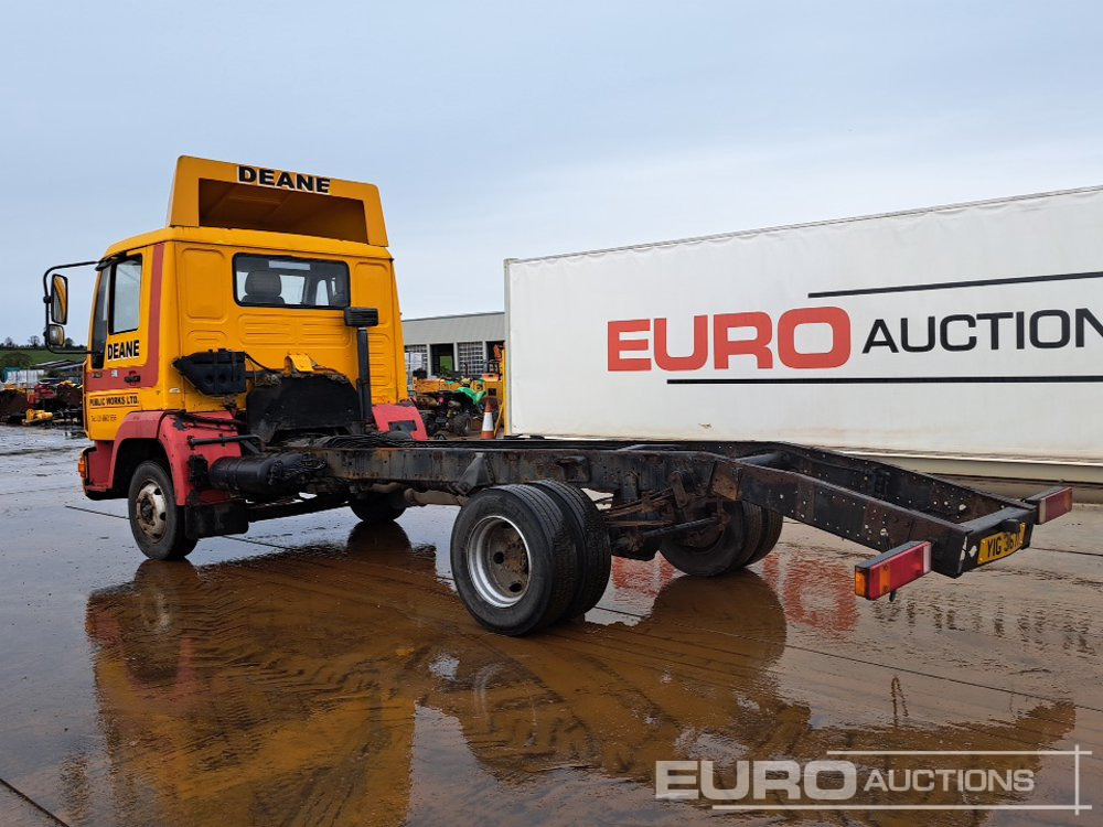 1996 MAN 8.153 - Fahrgestell LKW: das Bild 3 1996 MAN 8.153 - Fahrgestell LKW: das Bild 3