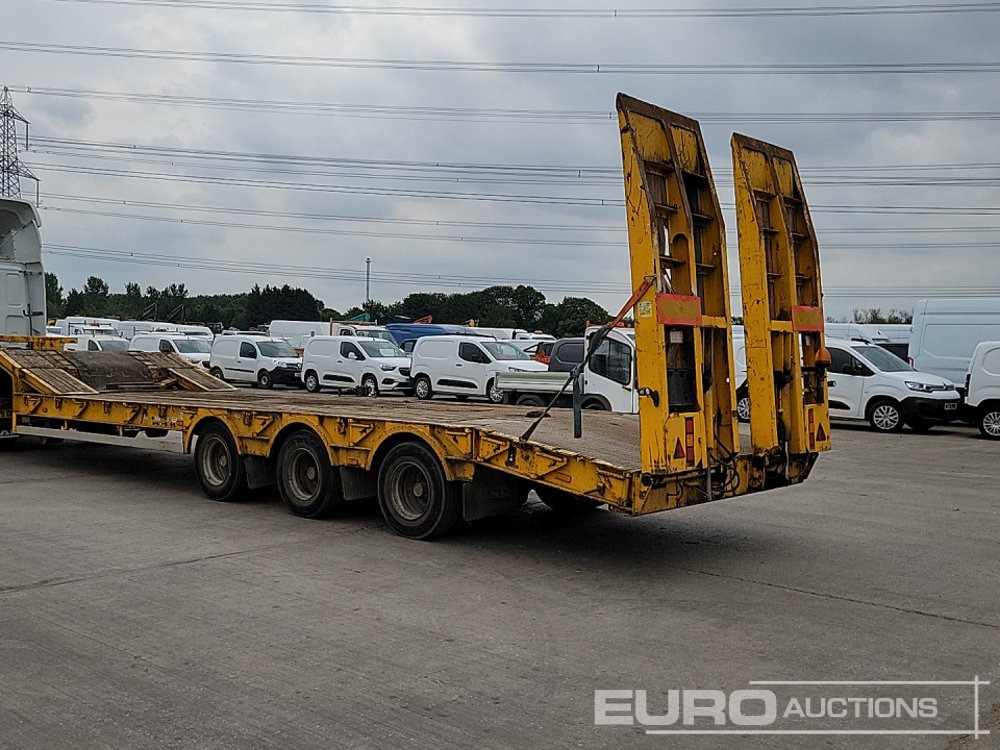 1998 King trailers Tri Axle Step Frame Low Loader Trailer, Neck Ramps, Out Riggers, Hydraulic Ramps - Tieflader Auflieger: das Bild 3 1998 King trailers Tri Axle Step Frame Low Loader Trailer, Neck Ramps, Out Riggers, Hydraulic Ramps - Tieflader Auflieger: das Bild 3