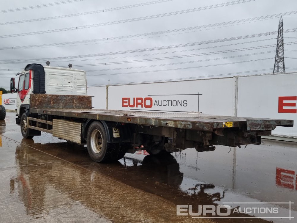 2001 Volvo FM12 - Pritsche LKW: das Bild 3 2001 Volvo FM12 - Pritsche LKW: das Bild 3