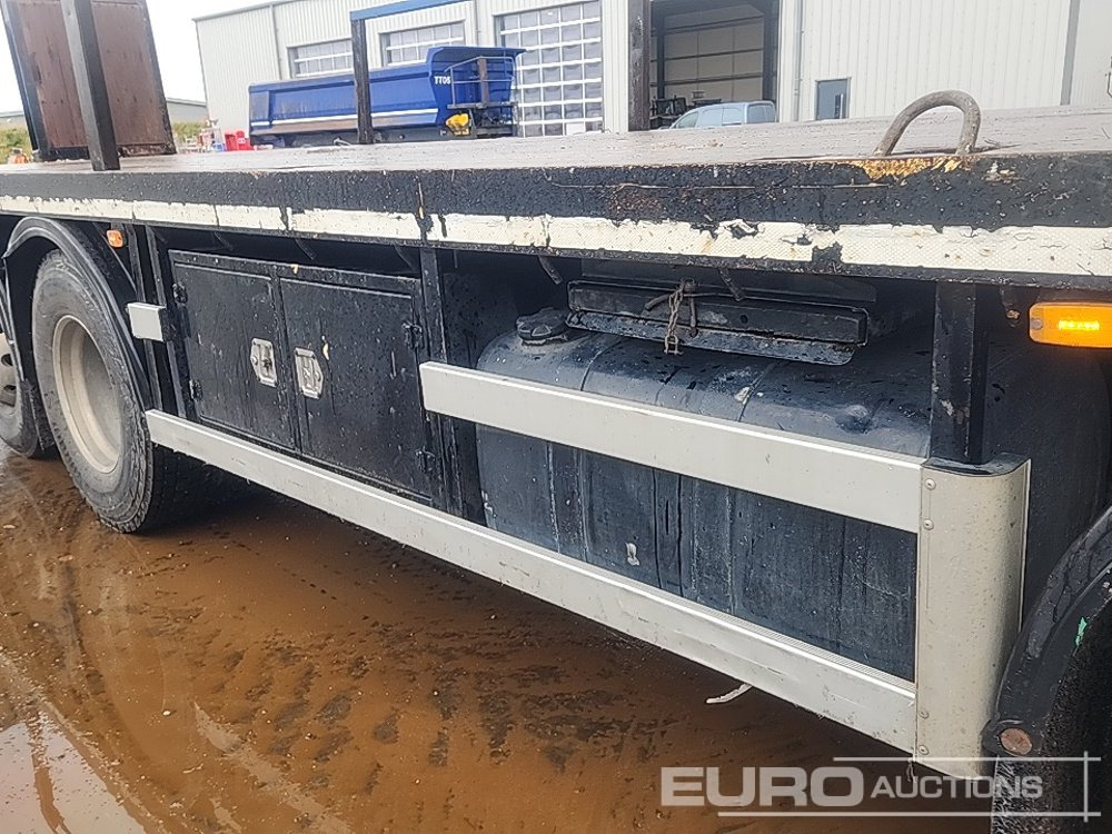 Pritsche LKW Für die Beförderung von schwere Technik 2006 Volvo FM9-380: das Bild 49