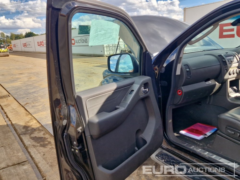 SUV/ Geländewagen 2009 Nissan Pathfinder: das Bild 25