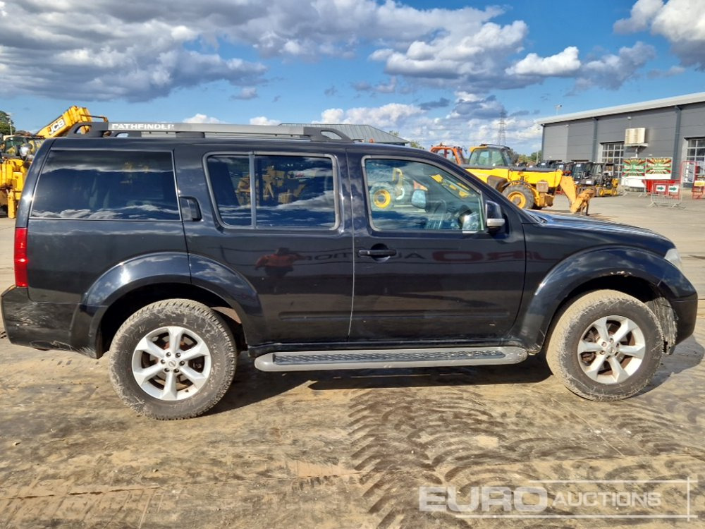 SUV/ Geländewagen 2009 Nissan Pathfinder: das Bild 6