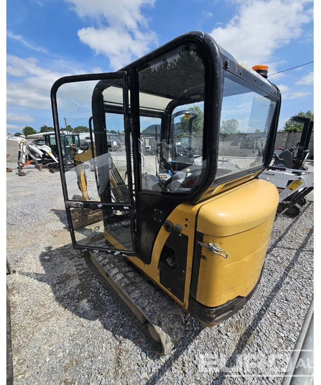 2010 CAT 301.8C - Minibagger: das Bild 3 2010 CAT 301.8C - Minibagger: das Bild 3