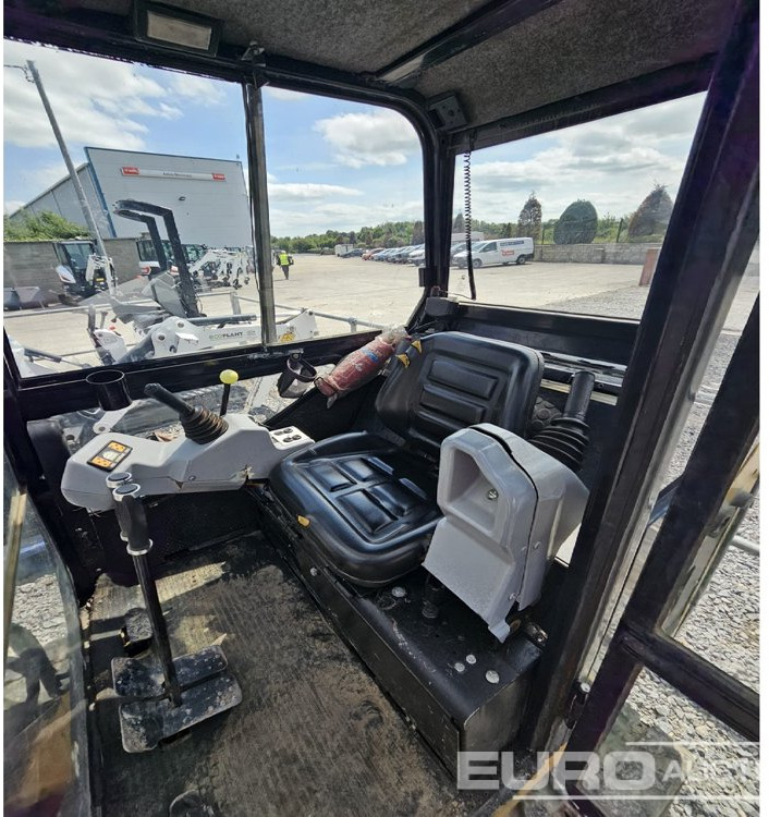 2010 CAT 301.8C - Minibagger: das Bild 5 2010 CAT 301.8C - Minibagger: das Bild 5