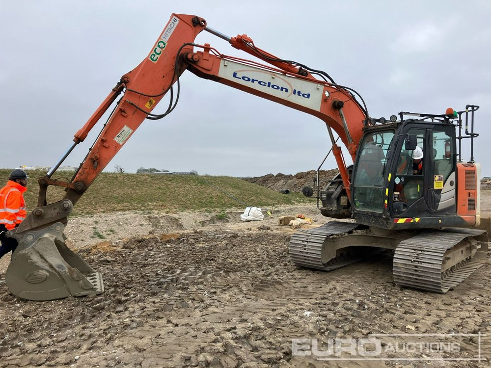 2015 Hitachi ZX135US-5B - Kettenbagger: das Bild 1 2015 Hitachi ZX135US-5B - Kettenbagger: das Bild 1
