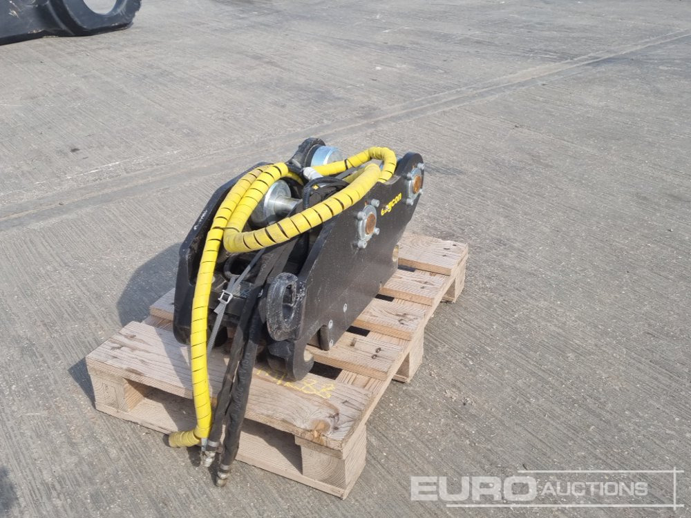 2022 Engcon Hydraulic Double Lock QH 45mm Pin to suit 4-6 Ton Excavator - Schnellwechsler: das Bild 1 2022 Engcon Hydraulic Double Lock QH 45mm Pin to suit 4-6 Ton Excavator - Schnellwechsler: das Bild 1
