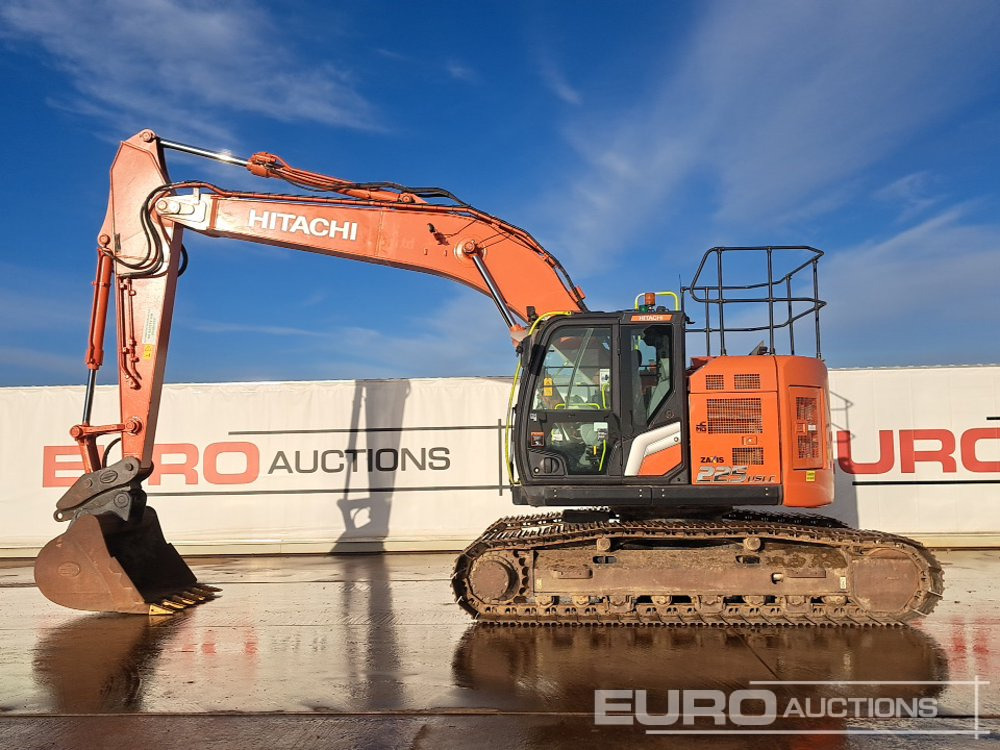 2022 Hitachi ZX225USLC-7 - Kettenbagger: das Bild 2 2022 Hitachi ZX225USLC-7 - Kettenbagger: das Bild 2